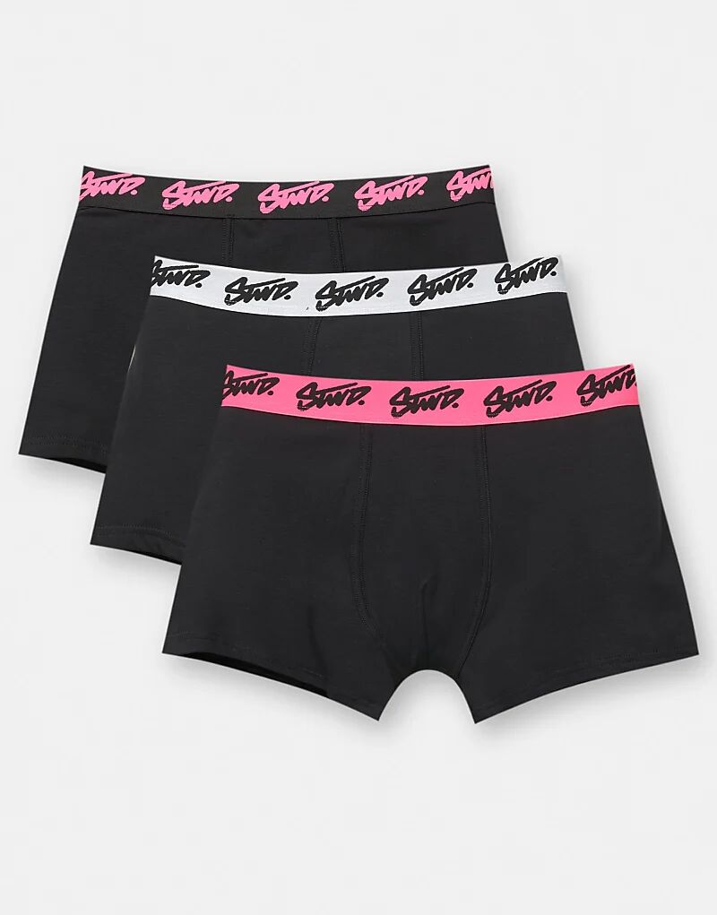

Pull&Bear Упаковка из 3 черных трусов-боксеров с розовым логотипом STWD на других моделях