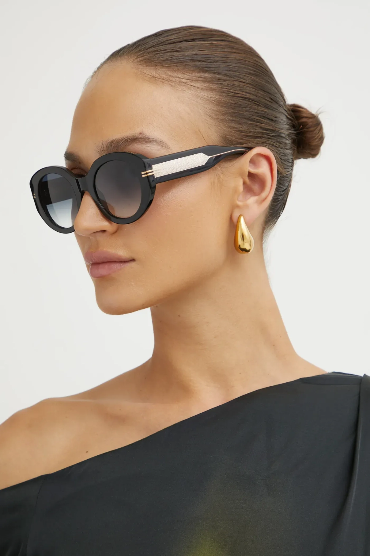 

Солнцезащитные очки Marc Jacobs, черный
