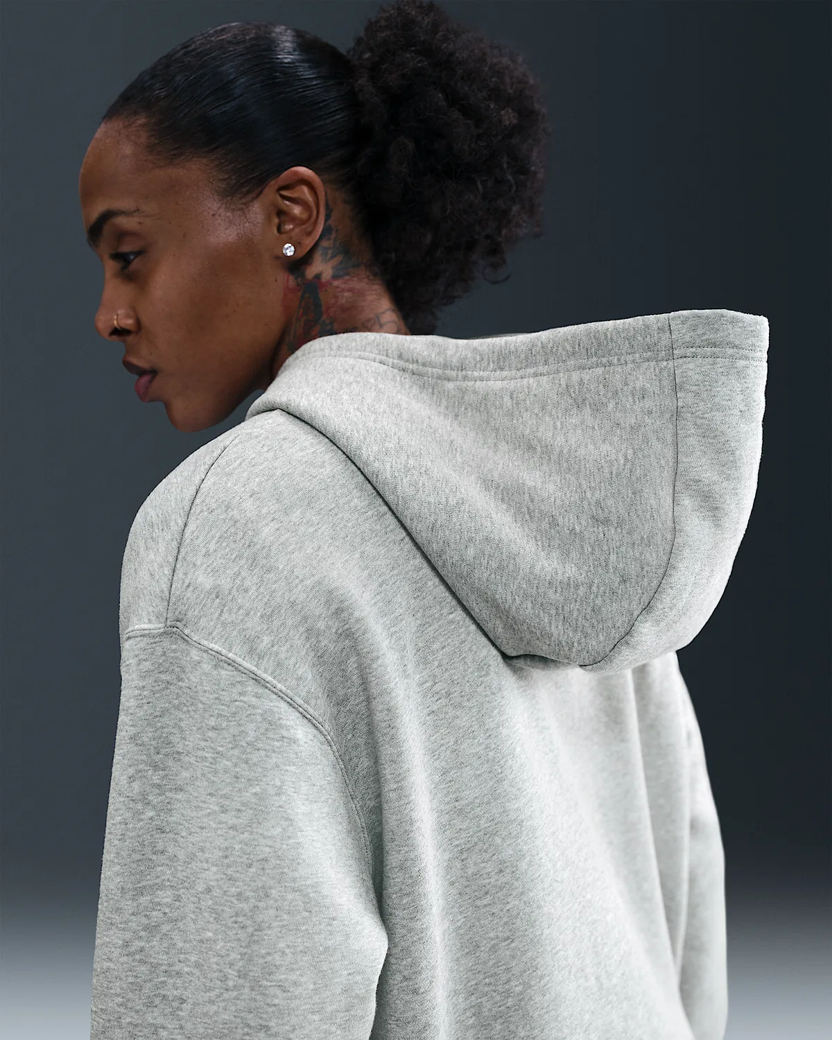 Nike Basketball Phoenix Fleece Pullover Hoodie Caitlin Clark, Dark Grey Heather/White/White — фото 4