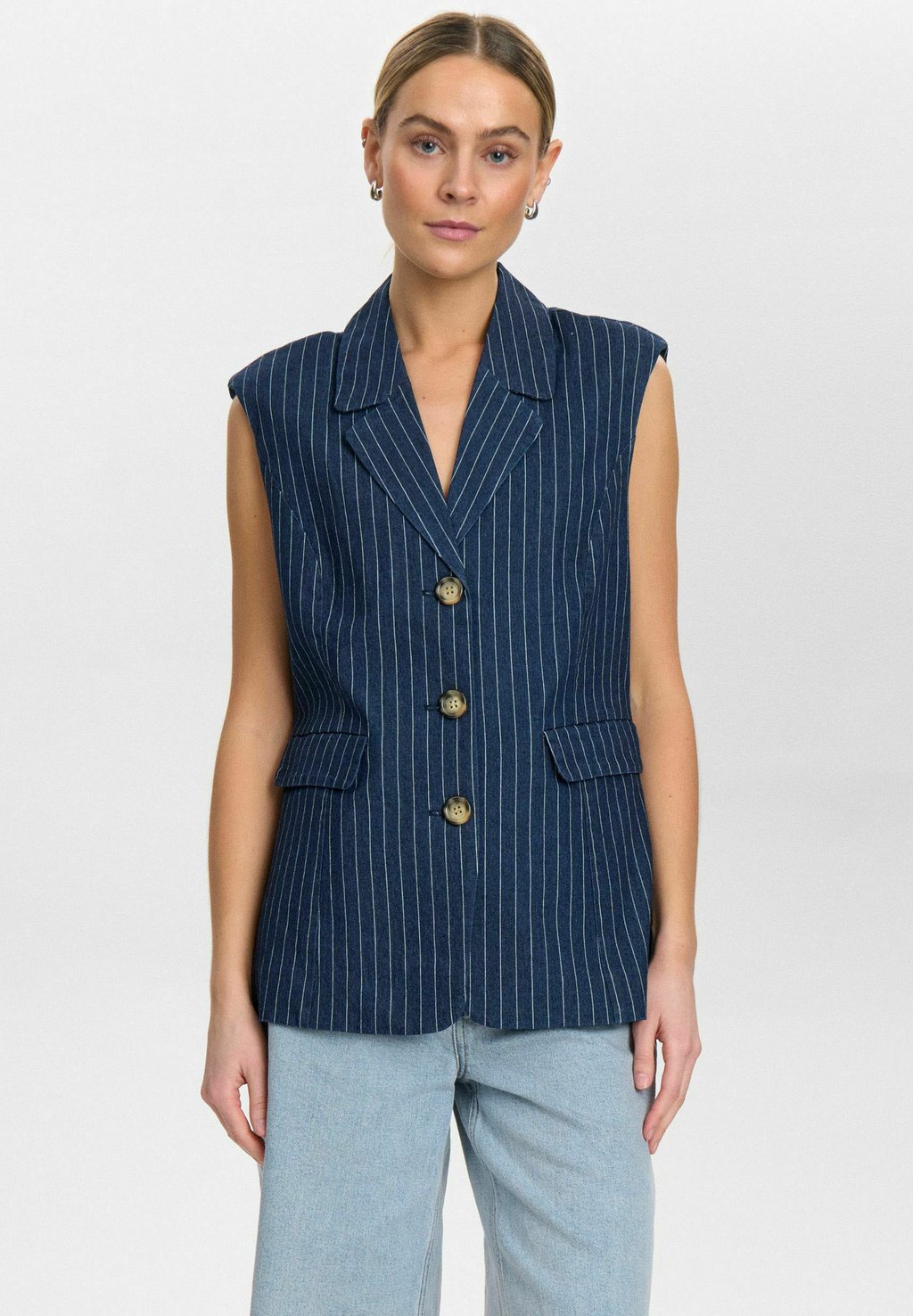 

Жилет NUVIBEKE Nümph, цвет Medium Blue Denim