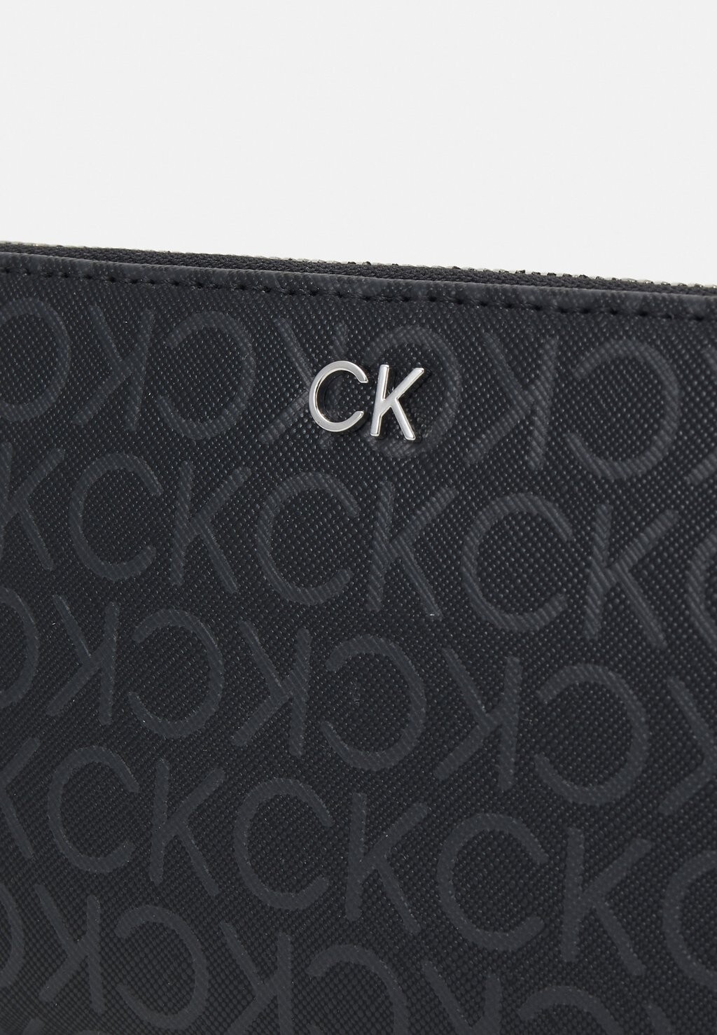 

Кошелек DAILY ZIP MONO Calvin Klein, черный