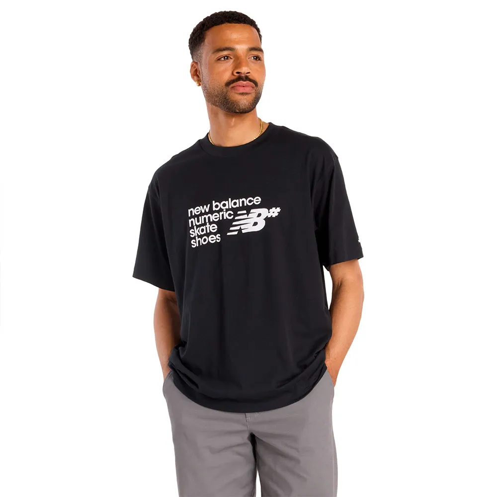 

Футболка New Balance Numeric Stacked Graphic, черный