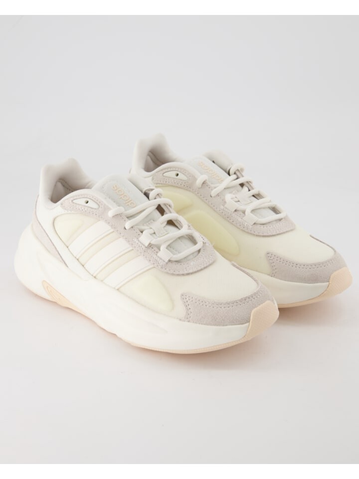 

Кроссовки на шнуровке adidas, белый