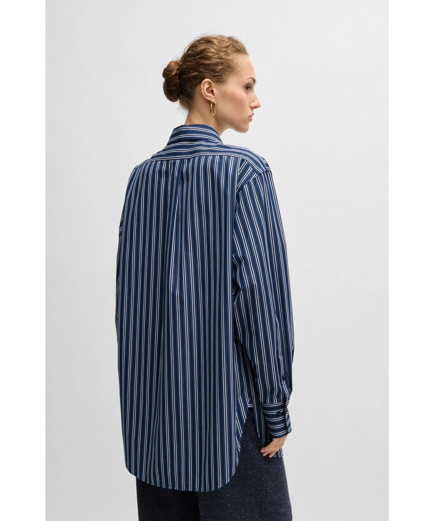 Женская блузка slim fit с монограммой Double B, полосатая, Boss, голубая — фото 2