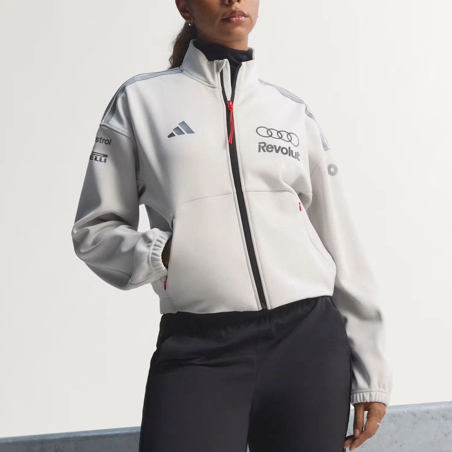 Куртка женская x Audi TEAM FORMULA ONE ENGINEERS & MARKETING TRACKTOP WOMEN Adidas, Chalk Pearl/Iron Gray — фото 4