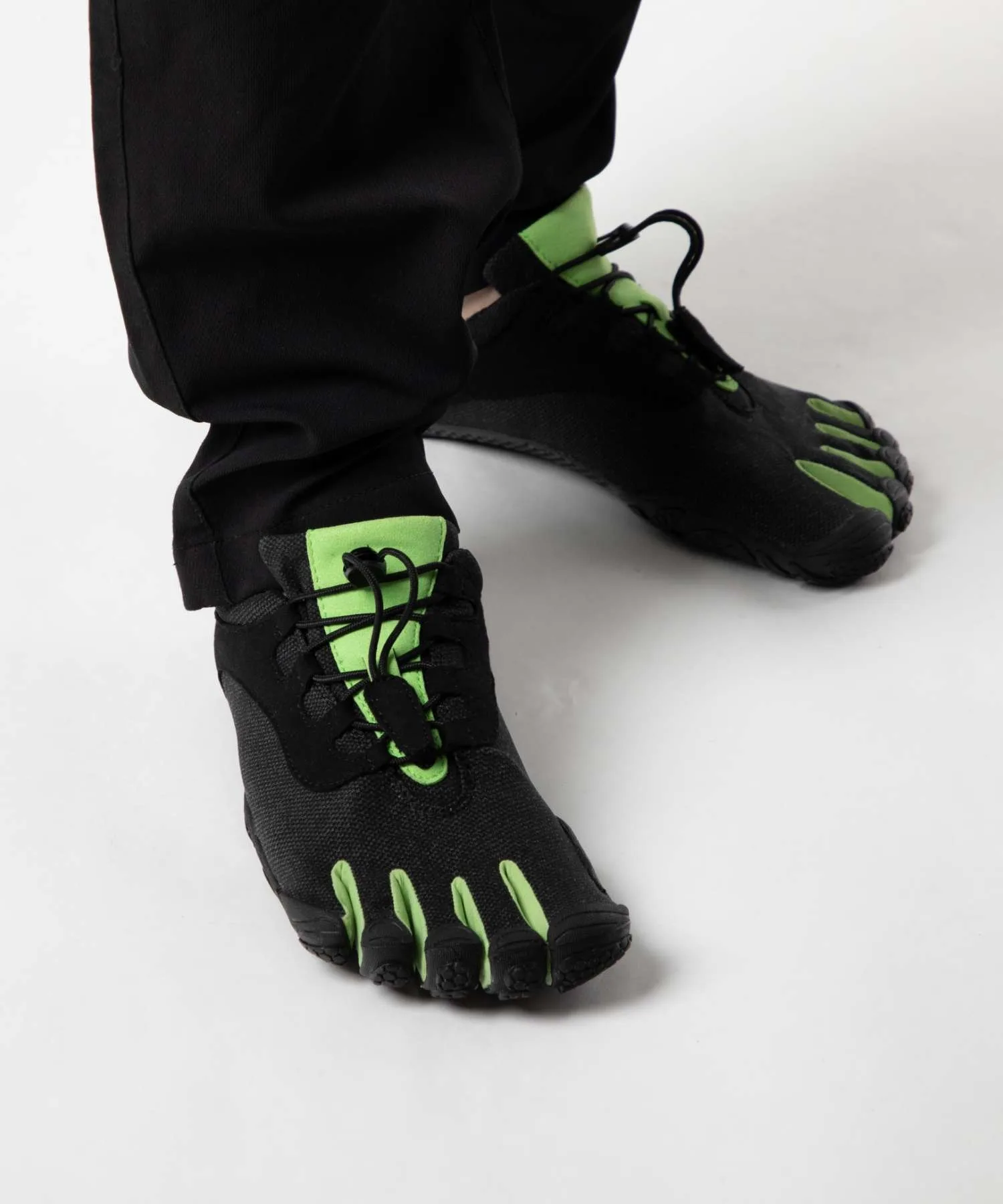 Мужские/женские кроссовки для бега V-Run RETRO VIBRAM FIVEFINGERS чёрно-зелёные — фото 2