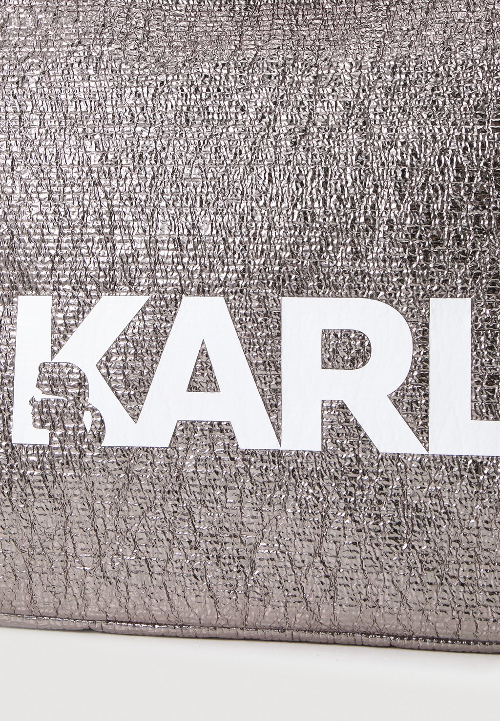 

Сумка-тоут ESSENTIAL COATED BIG LOGO UNISEX KARL LAGERFELD, серебристый