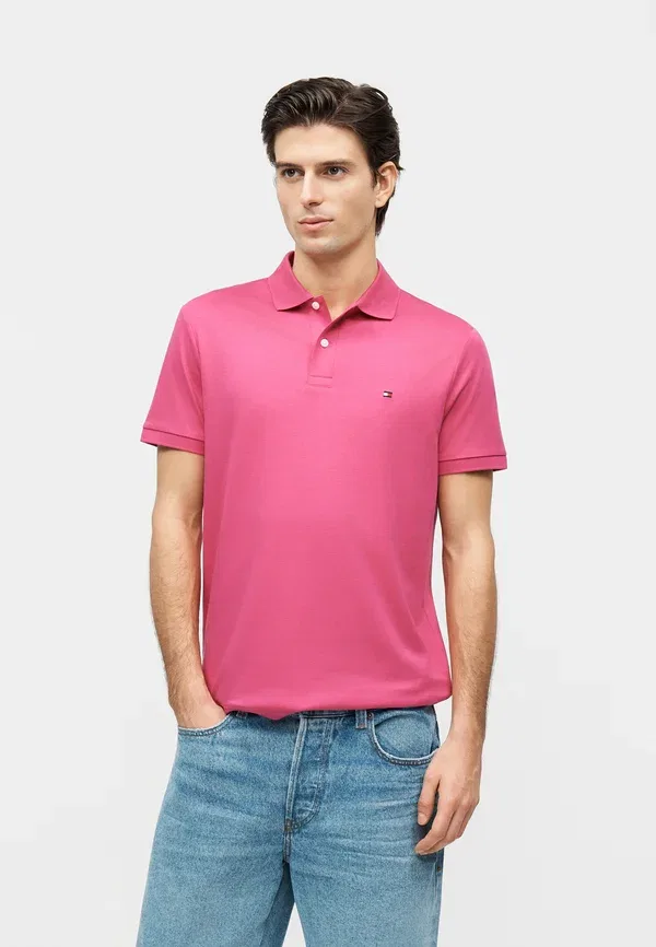 Поло Tommy Hilfiger Seasonal Core Essentials, эксцентричный маджента — фото 4
