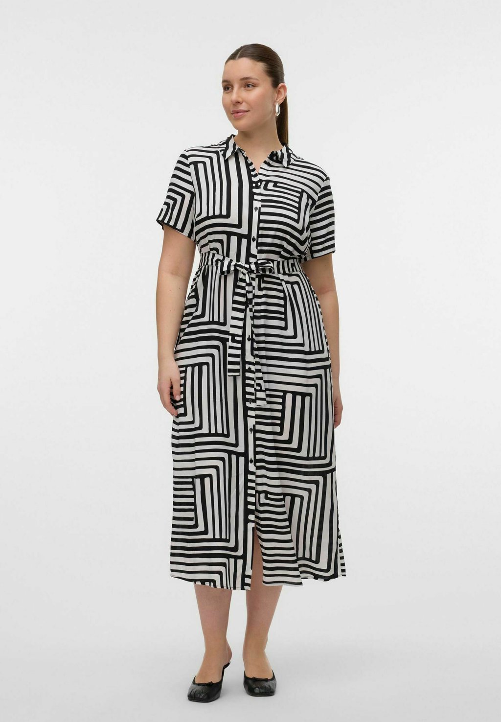 

Платье-рубашка Vero Moda Curve, черный