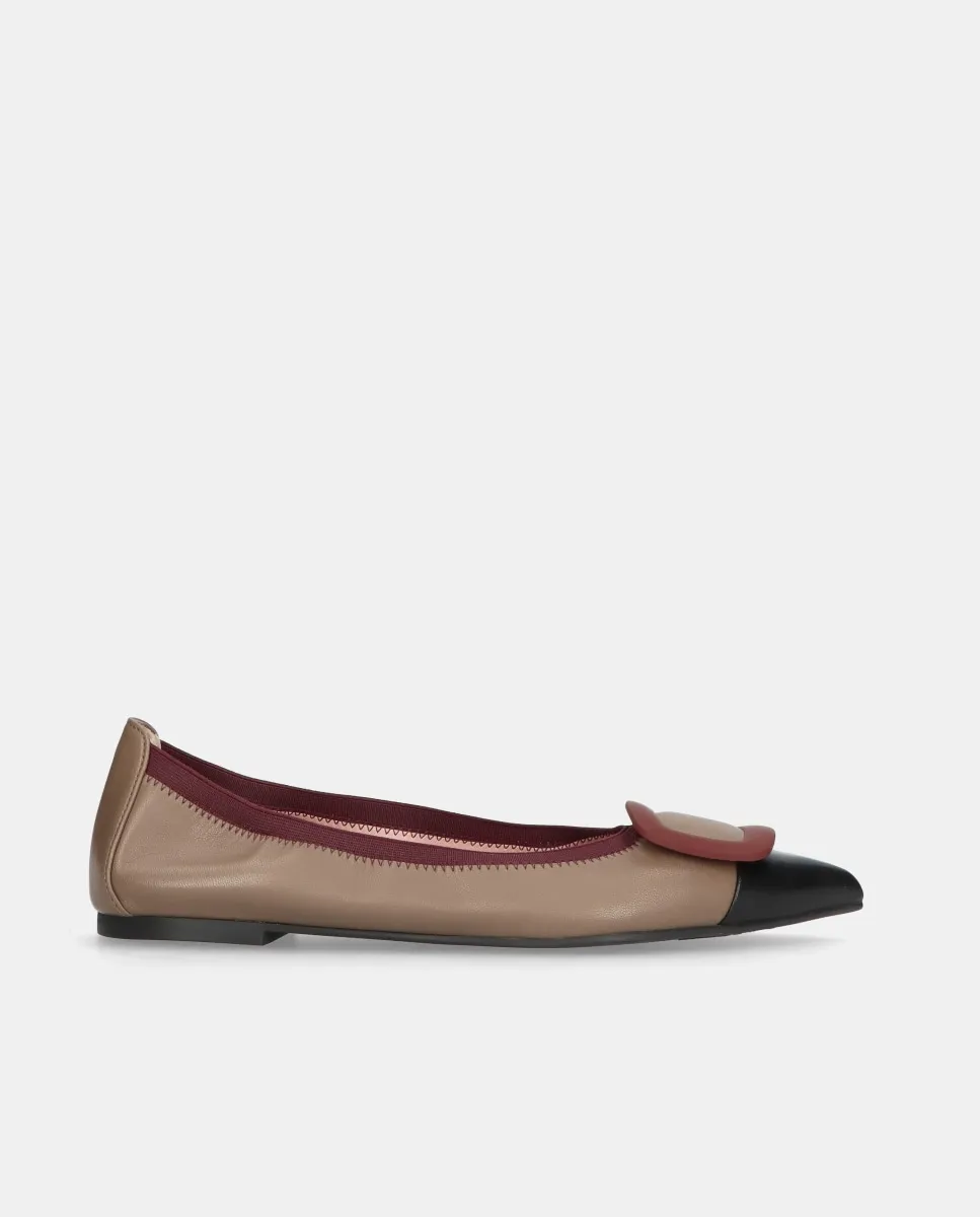 Женские балетки Ella из мягкой кожи напа с декоративной пряжкой Pretty Ballerinas, коричневый
