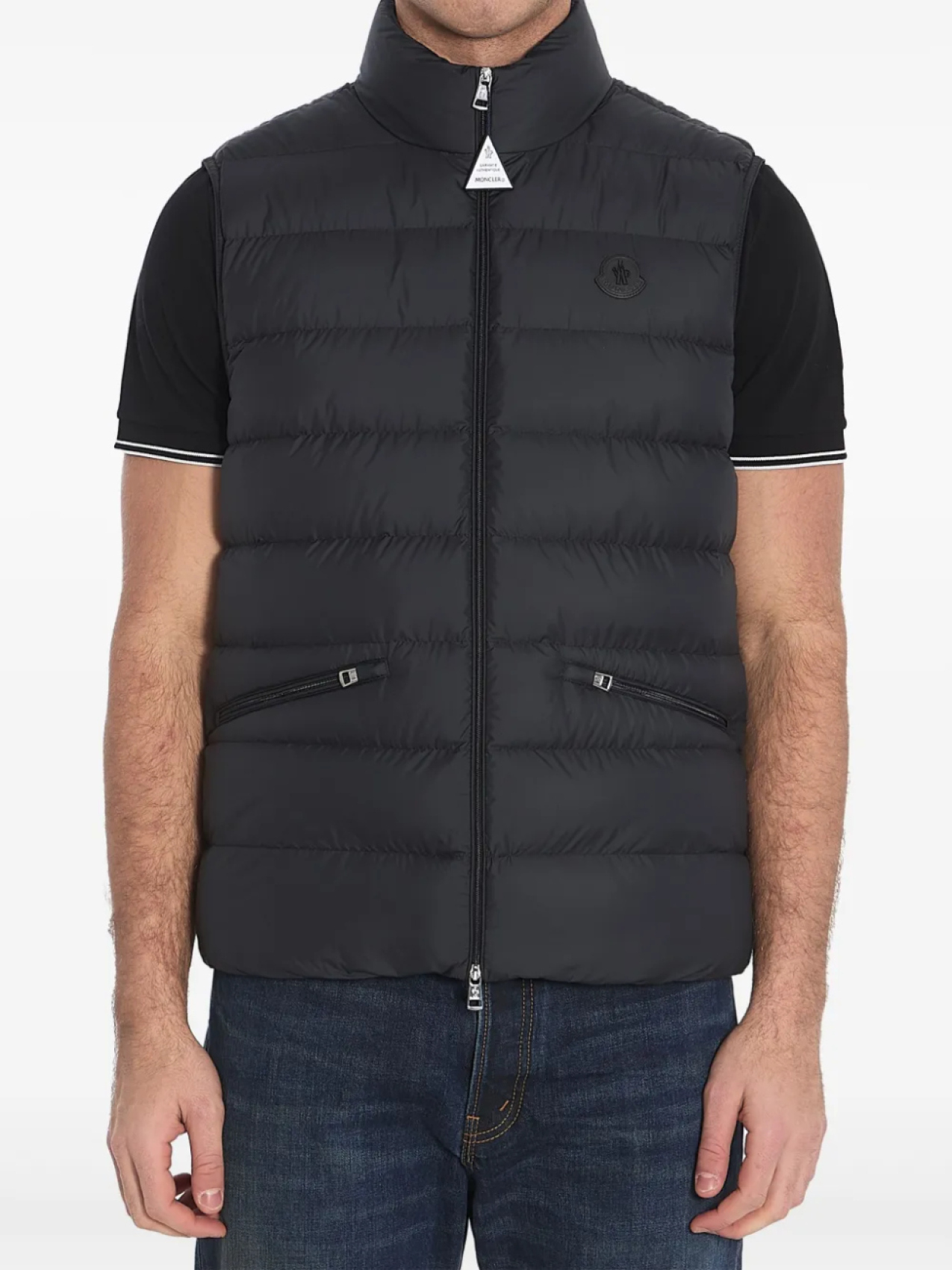 

Moncler Lechtal жилет, черный