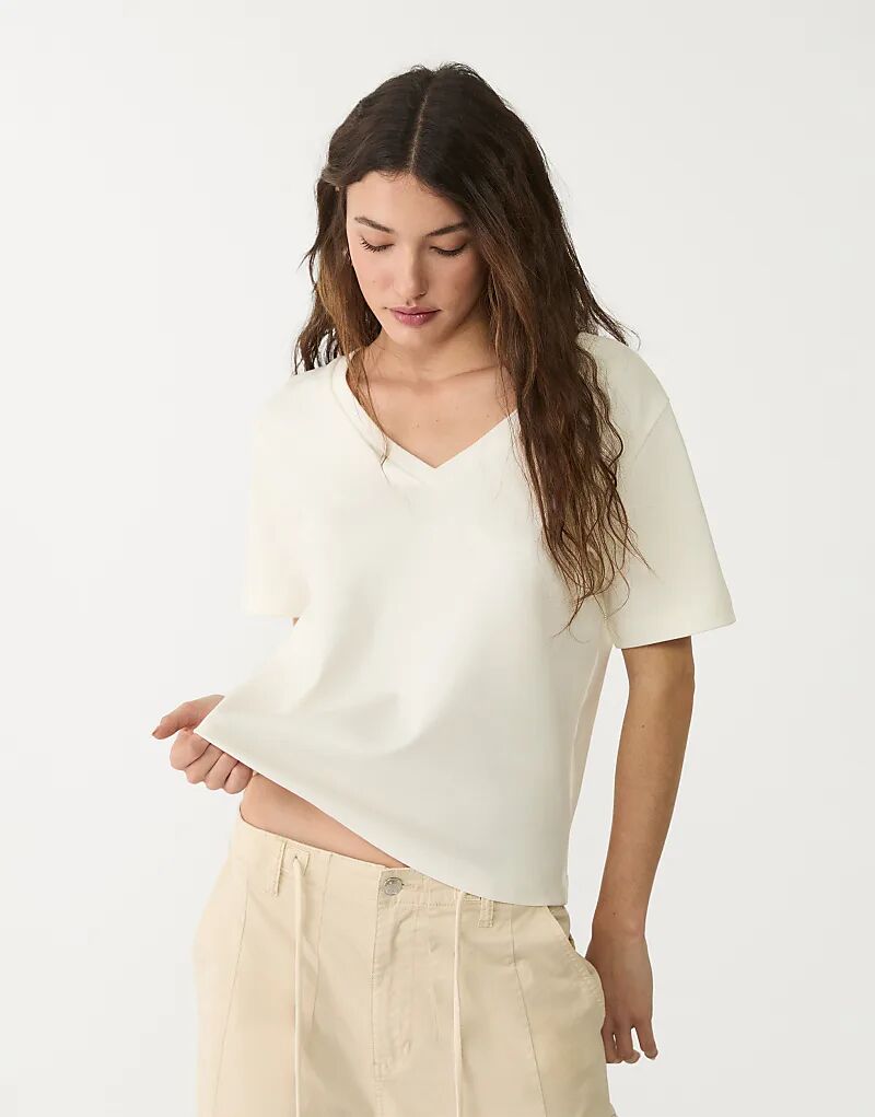 

Футболка Stradivarius heavyweight Regular Fit в цвете экрю