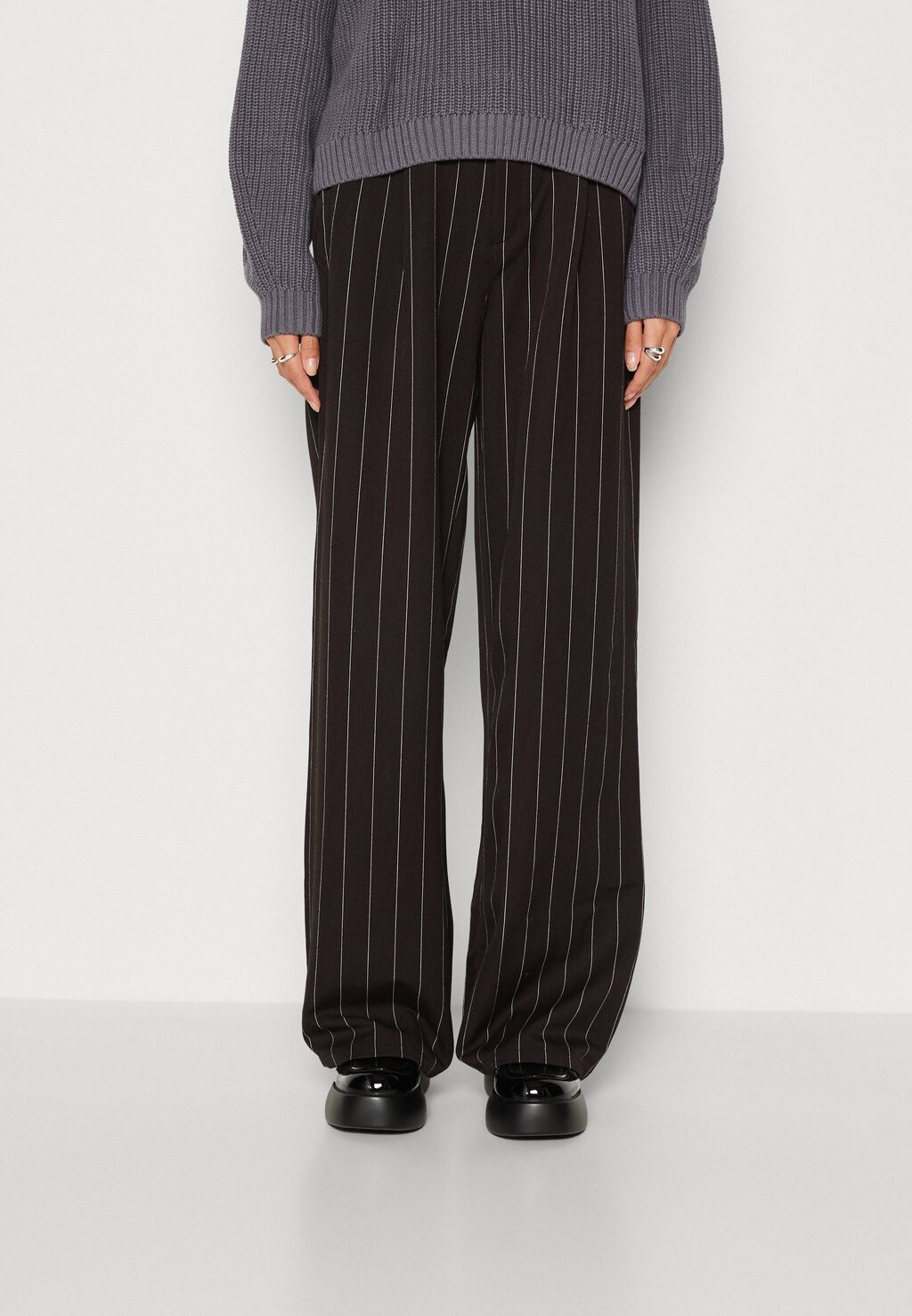 

Брюки ONLKAIA PINSTRIPE WIDE PANT ONLY, черный