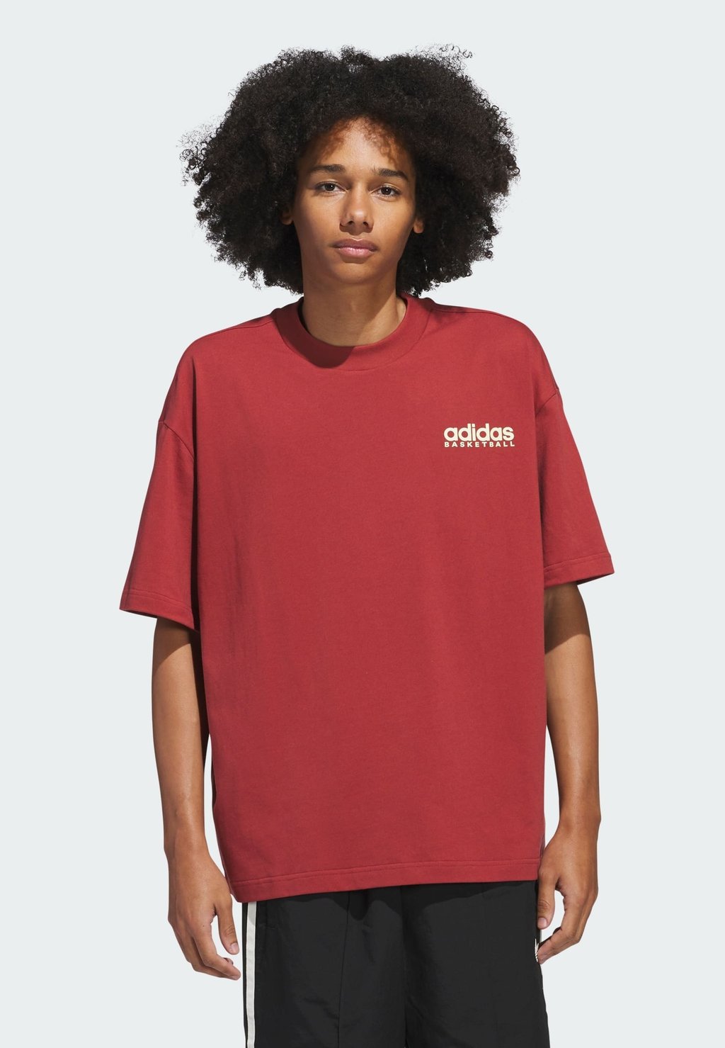 

Футболка с принтом SPORT DESIGN STUDIO PLAYERS GRAPHIC Adidas Originals, бургундия