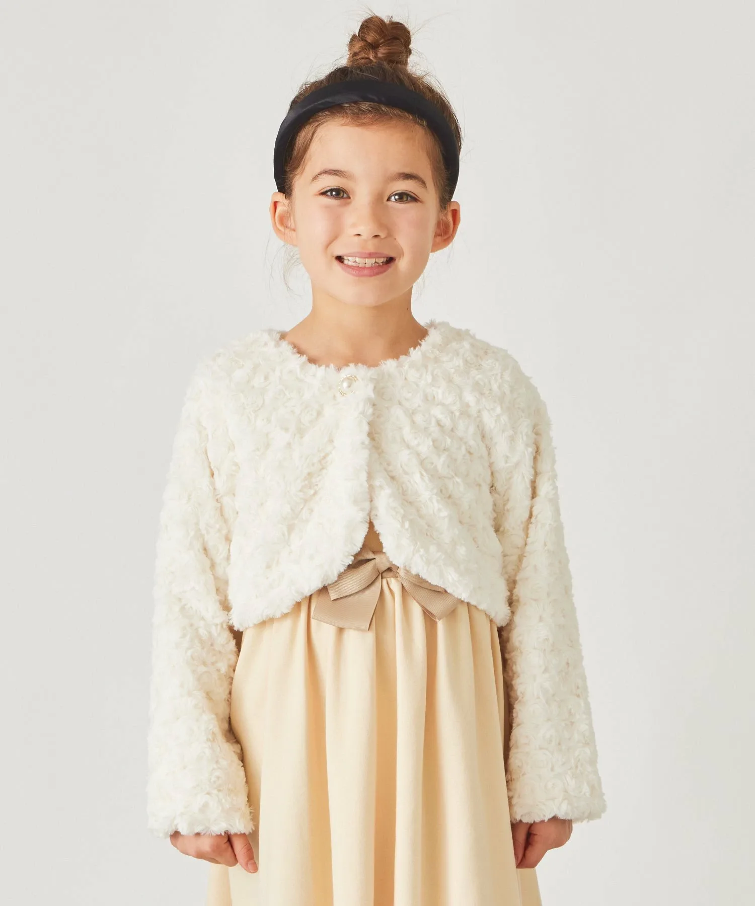 Куртка Формальное болеро с мехом пуделя Ever Closet, off white