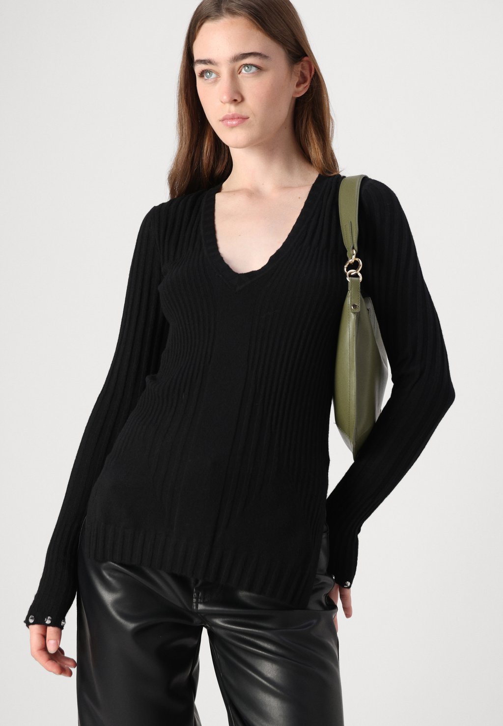 

Джемпер TOP TRICOT Patrizia Pepe, черный