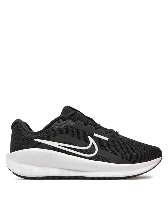 

Кроссовки Nike, черный