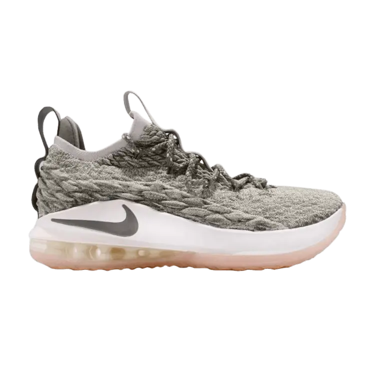 

Кроссовки Nike LeBron 15 Low EP