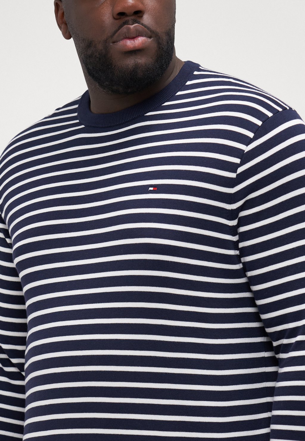 

Джемпер ESSENTIAL CREW NECK Tommy Hilfiger, белый