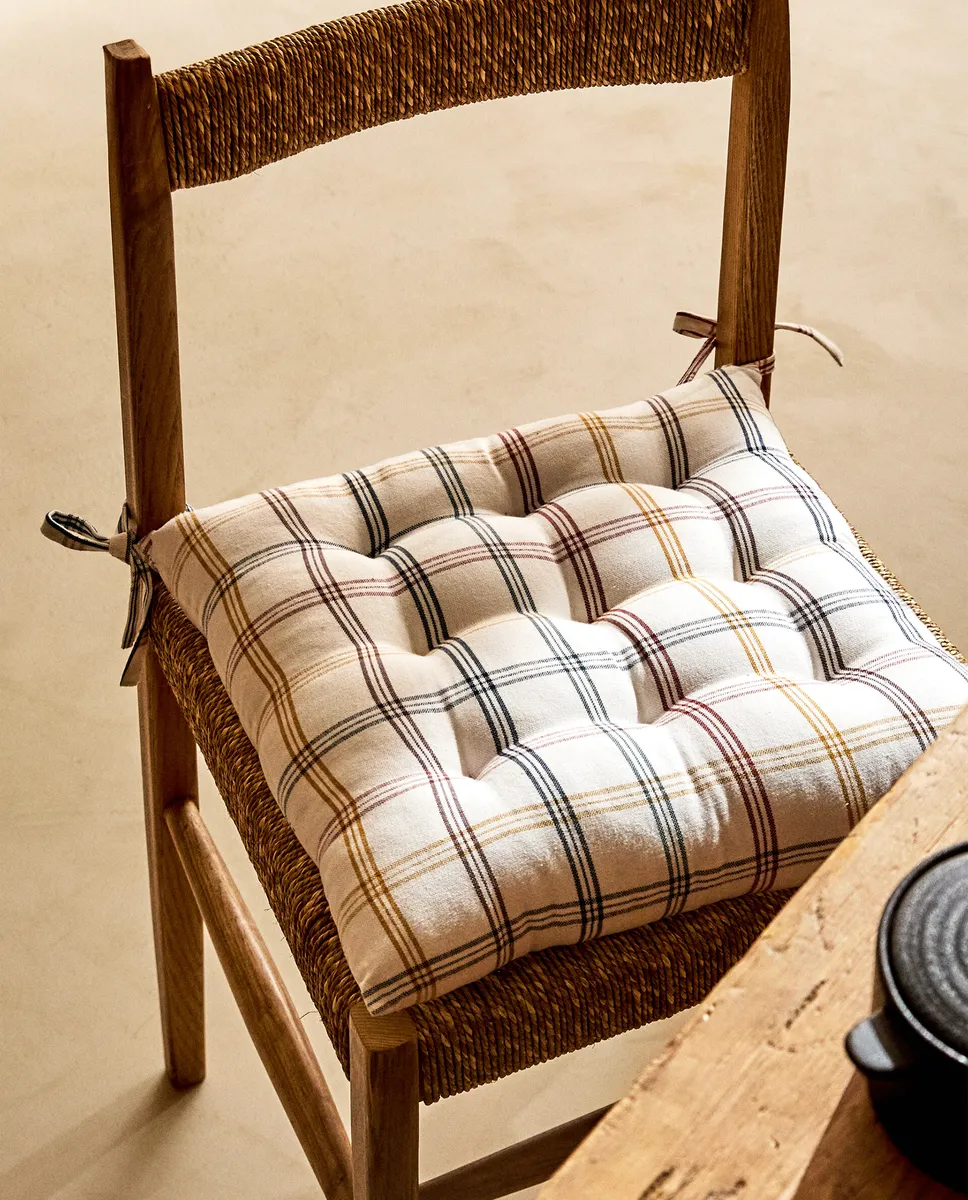 

Подушка на стул из окрашенной нити Zara Home, синий
