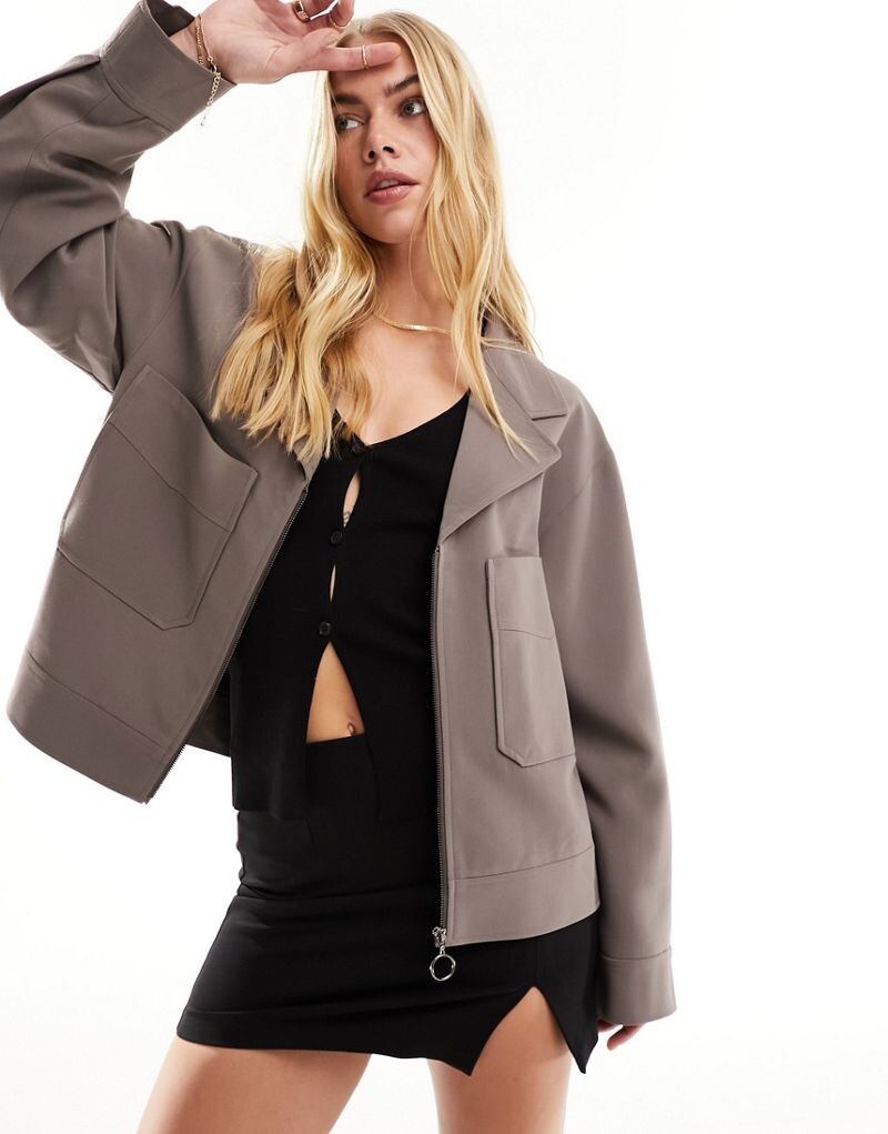 

Короткая строгая куртка грибного кроя ASOS DESIGN