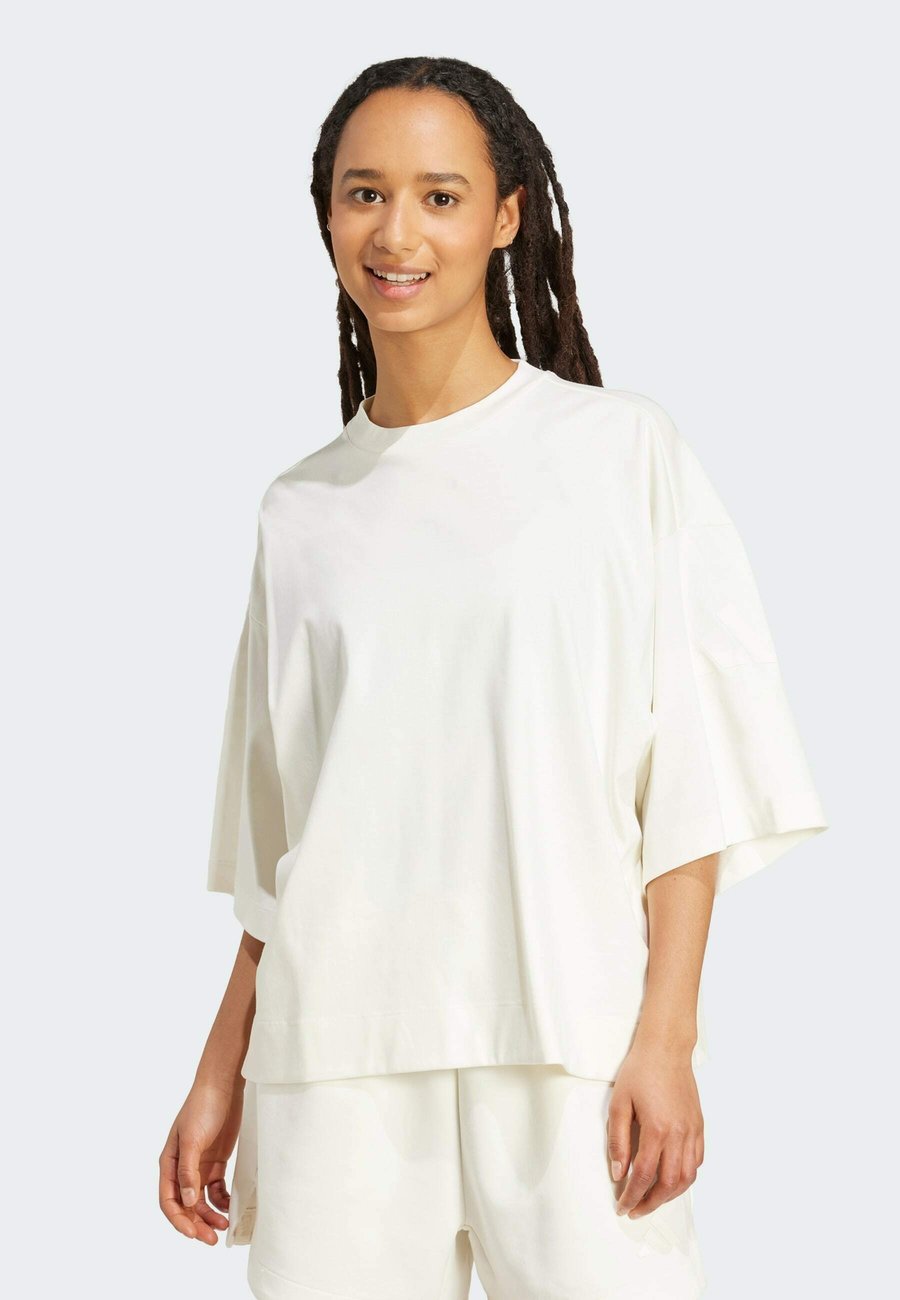 

Топ Adidas Sportswear ALL SZN SOFT LUX LOOSE, Off White/Off-White