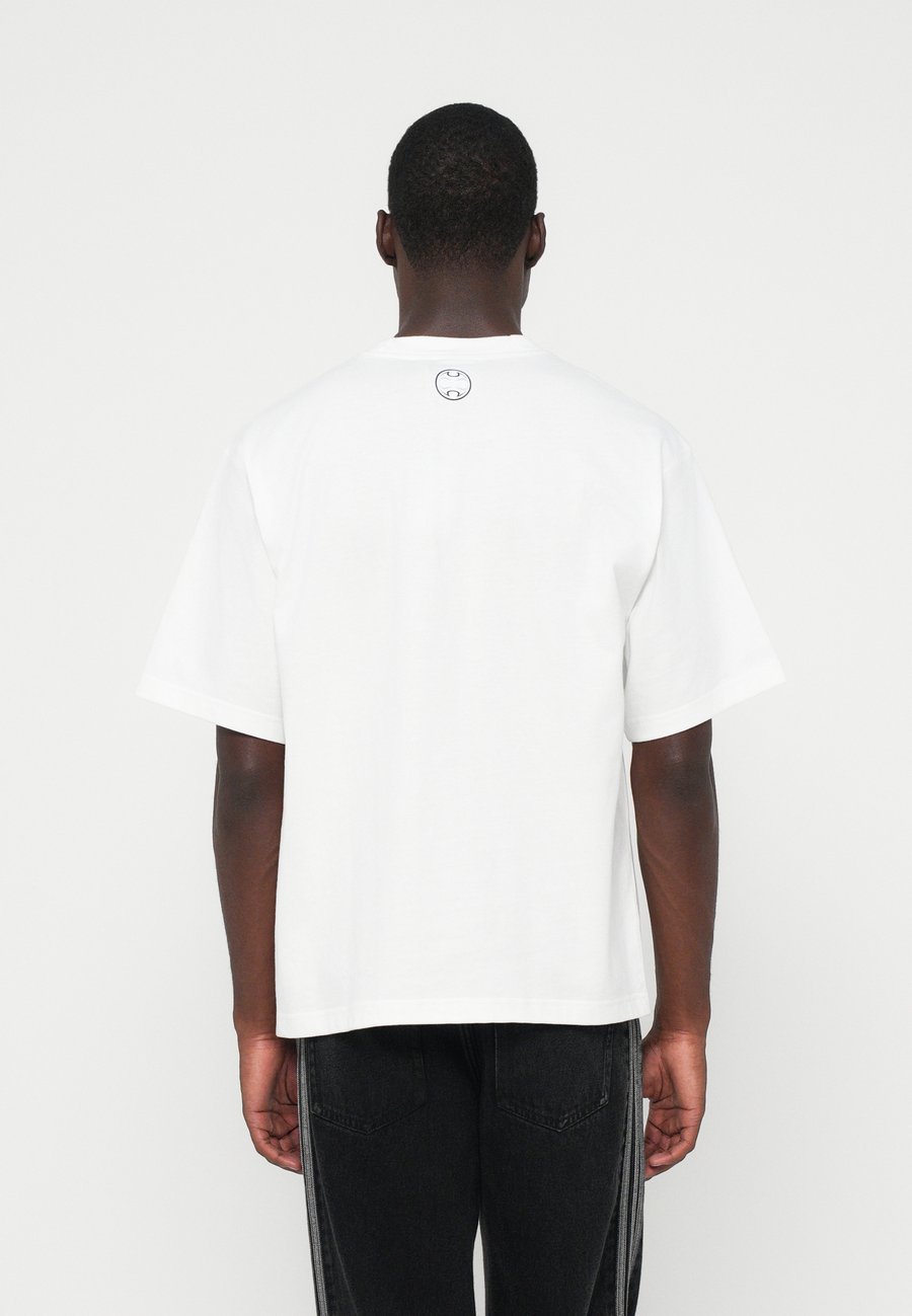 Футболка Adidas Originals TYPOGRAPHY TEE UNISEX, White — фото 2