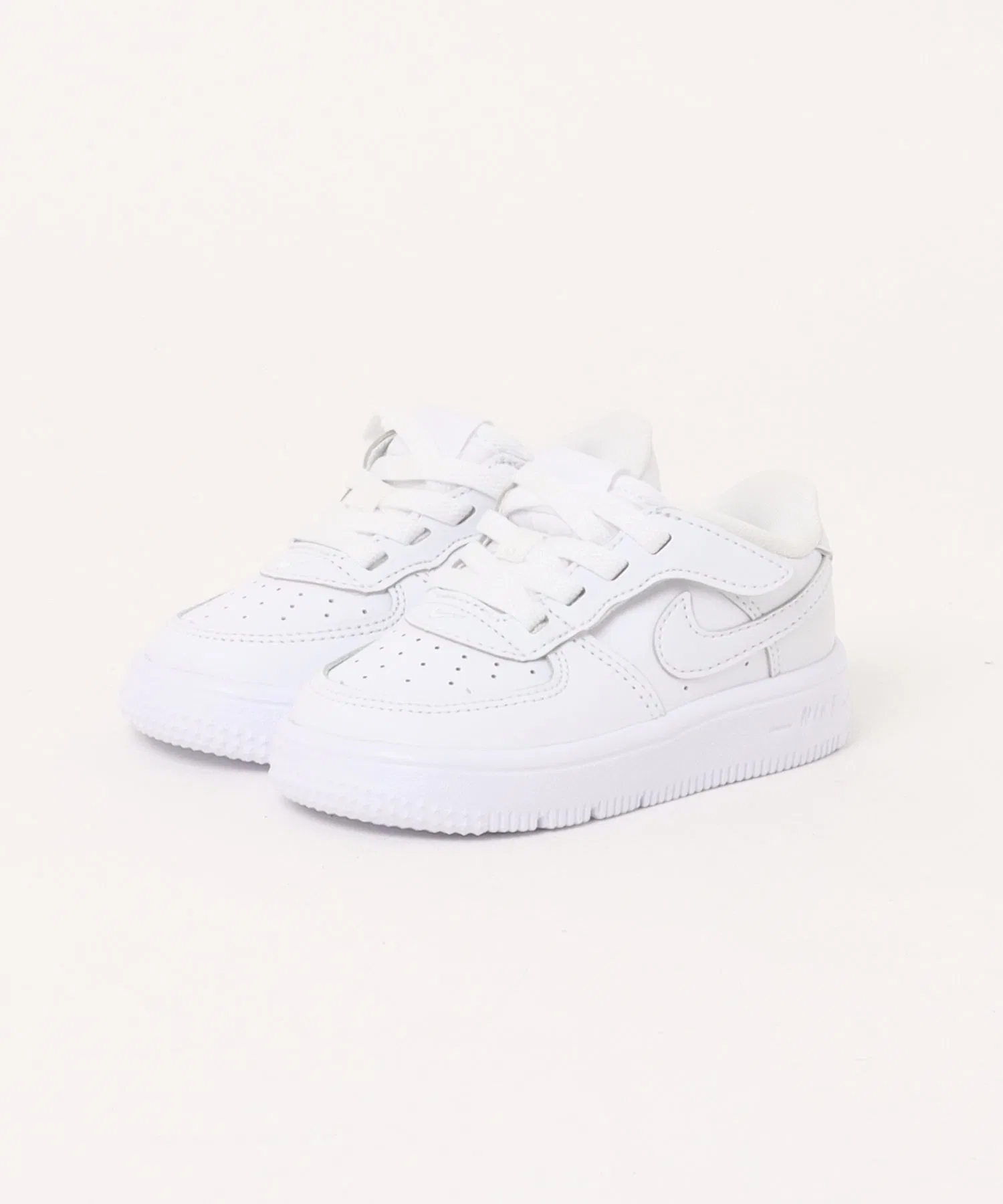 Детские кроссовки NIKE Air Force 1 Low EasyOn белые
