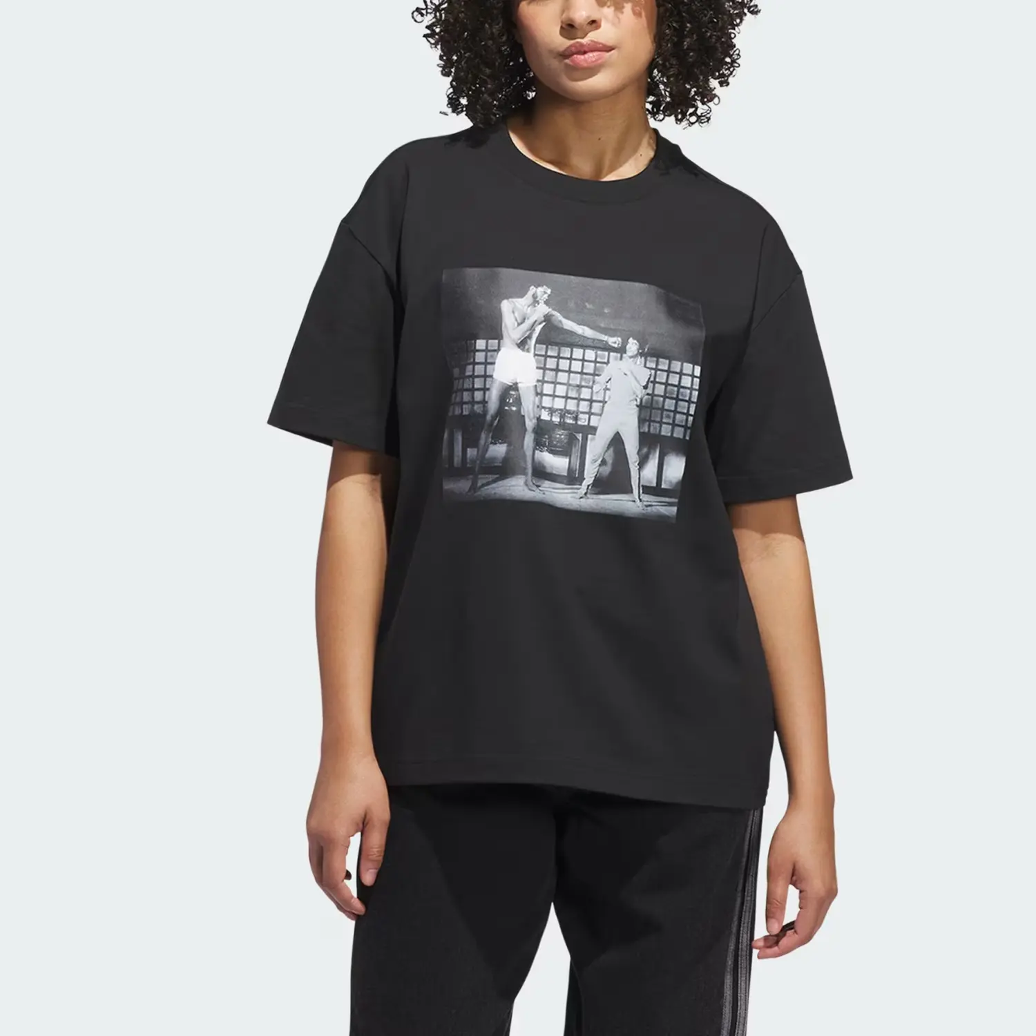 Футболка унисекс Kareem Scoring Champ Graphic Adidas Originals, черный — фото 3