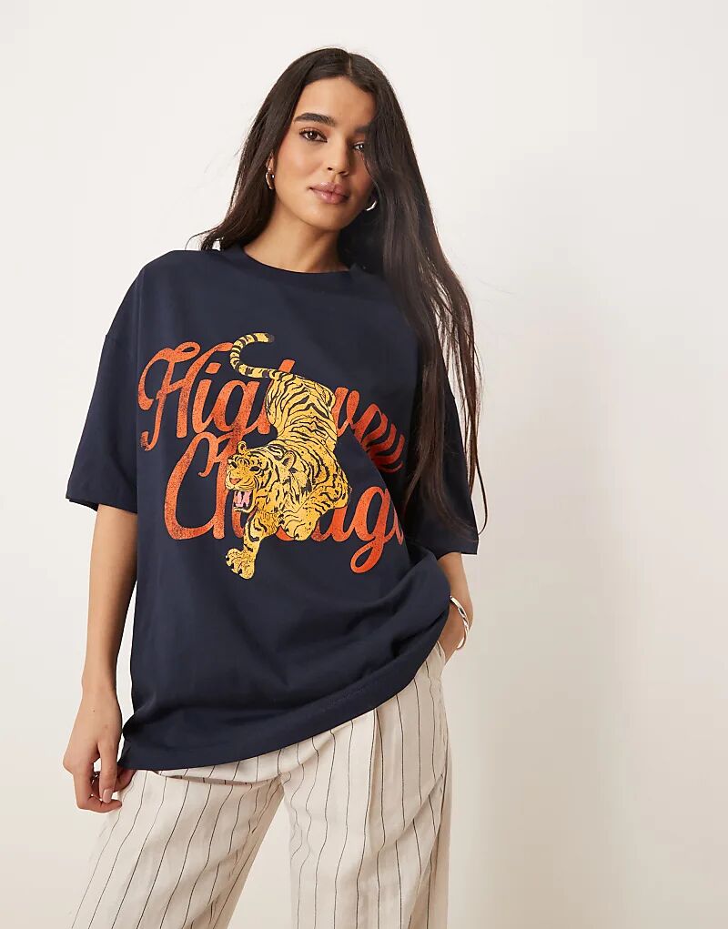 

Футболка ASOS DESIGN оверсайз с принтом «Чикагский тигр» темно-синего цвета