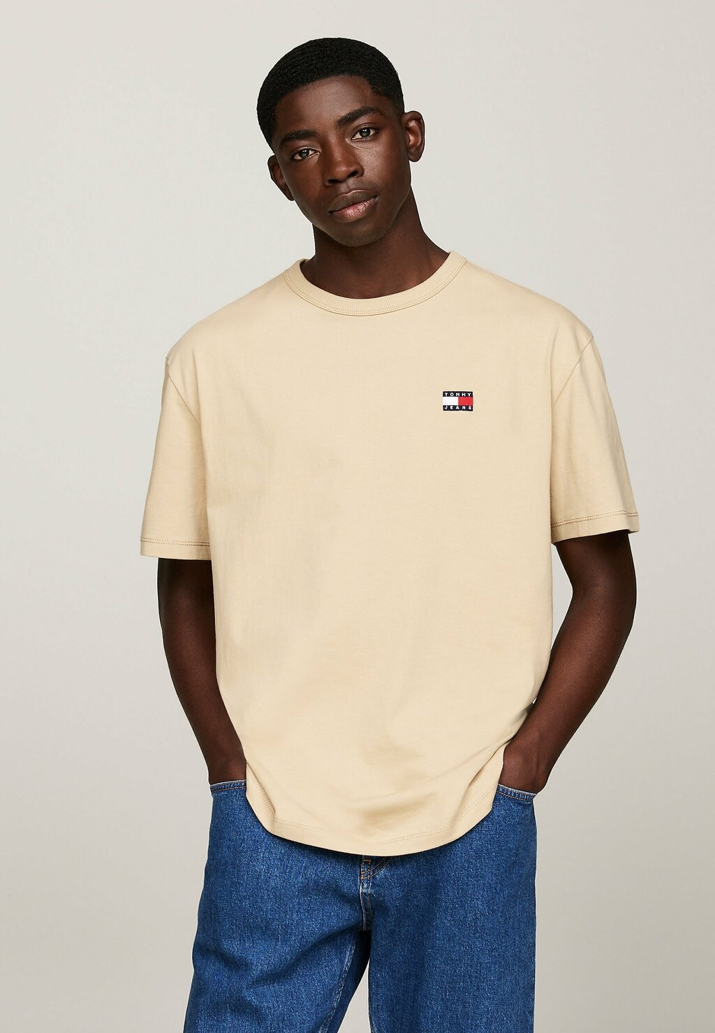 

Базовая футболка BADGE Tommy Jeans, желтый