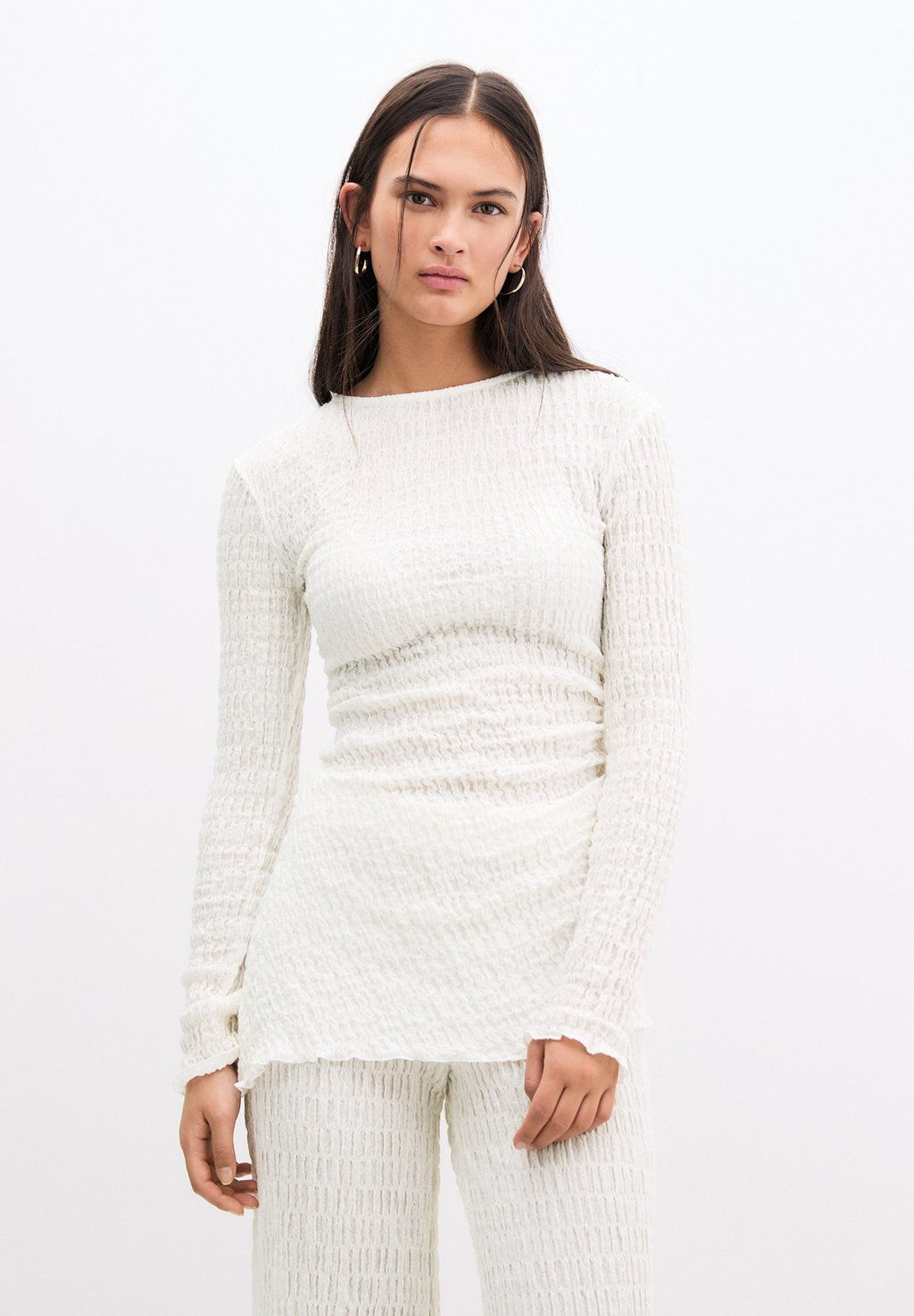 

Топ с длинными рукавами GATHERED CREASED PULL&BEAR, белый