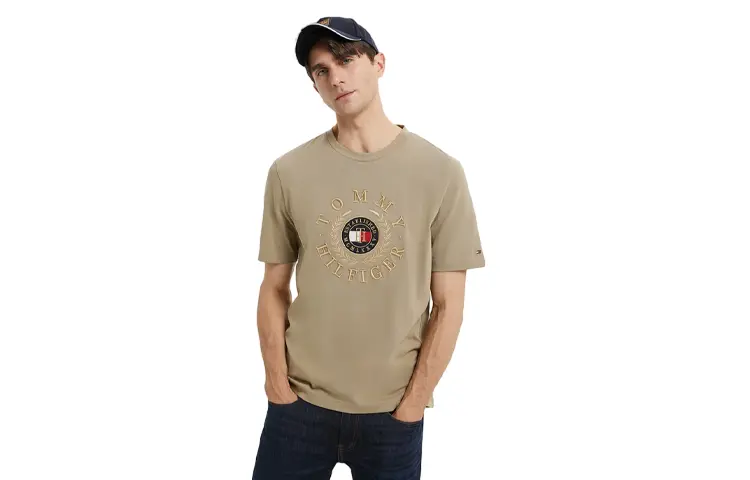 

Футболка мужская хаки зеленая Tommy Hilfiger, зеленый