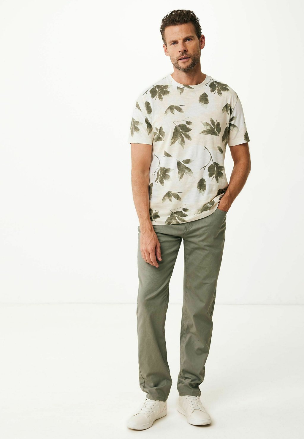 

Футболка с принтом SHORT SLEEVE ALLOVER LEAF Mexx, кремовый