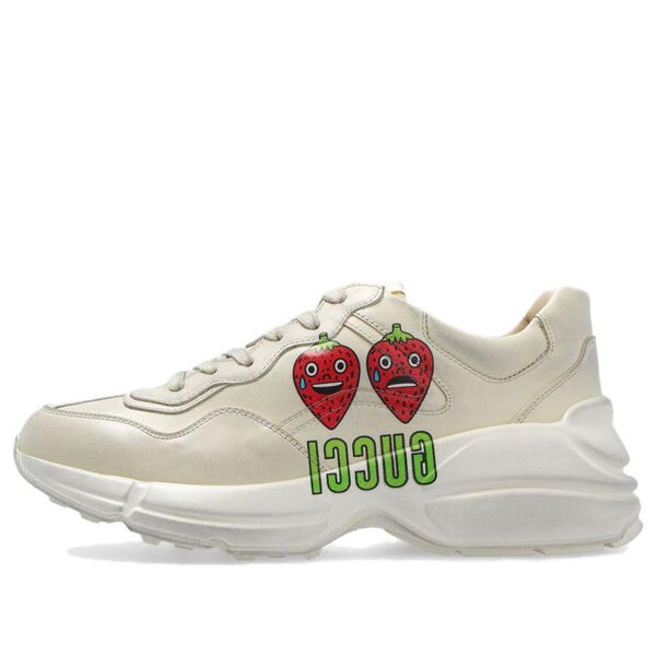 Кроссовки rhyton sneaker with strawberry print 'ivory white' Gucci, белый