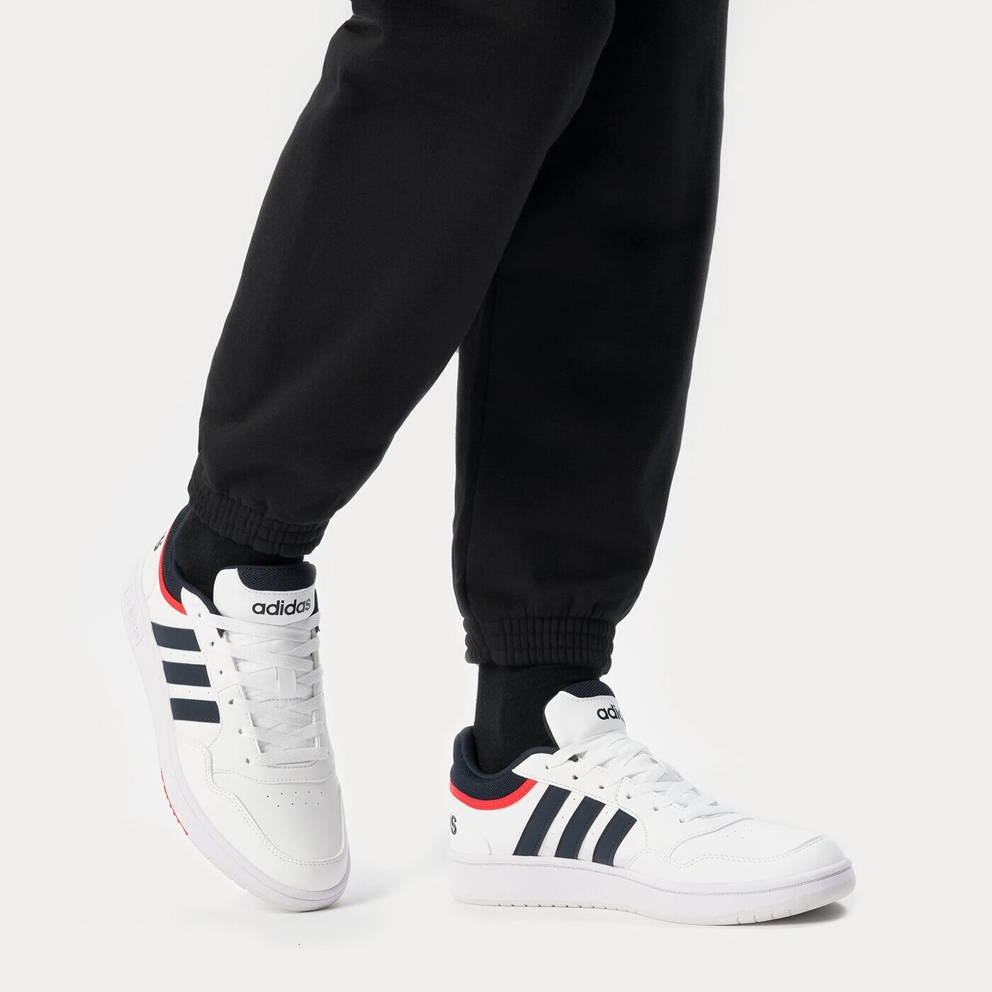 Кроссовки Adidas Hoops 3.0 на шнурках, белый / черный — фото 2