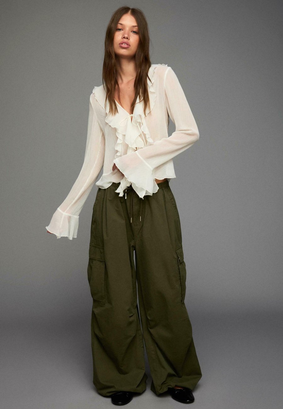 

Блуза Bershka Blouse, Beige