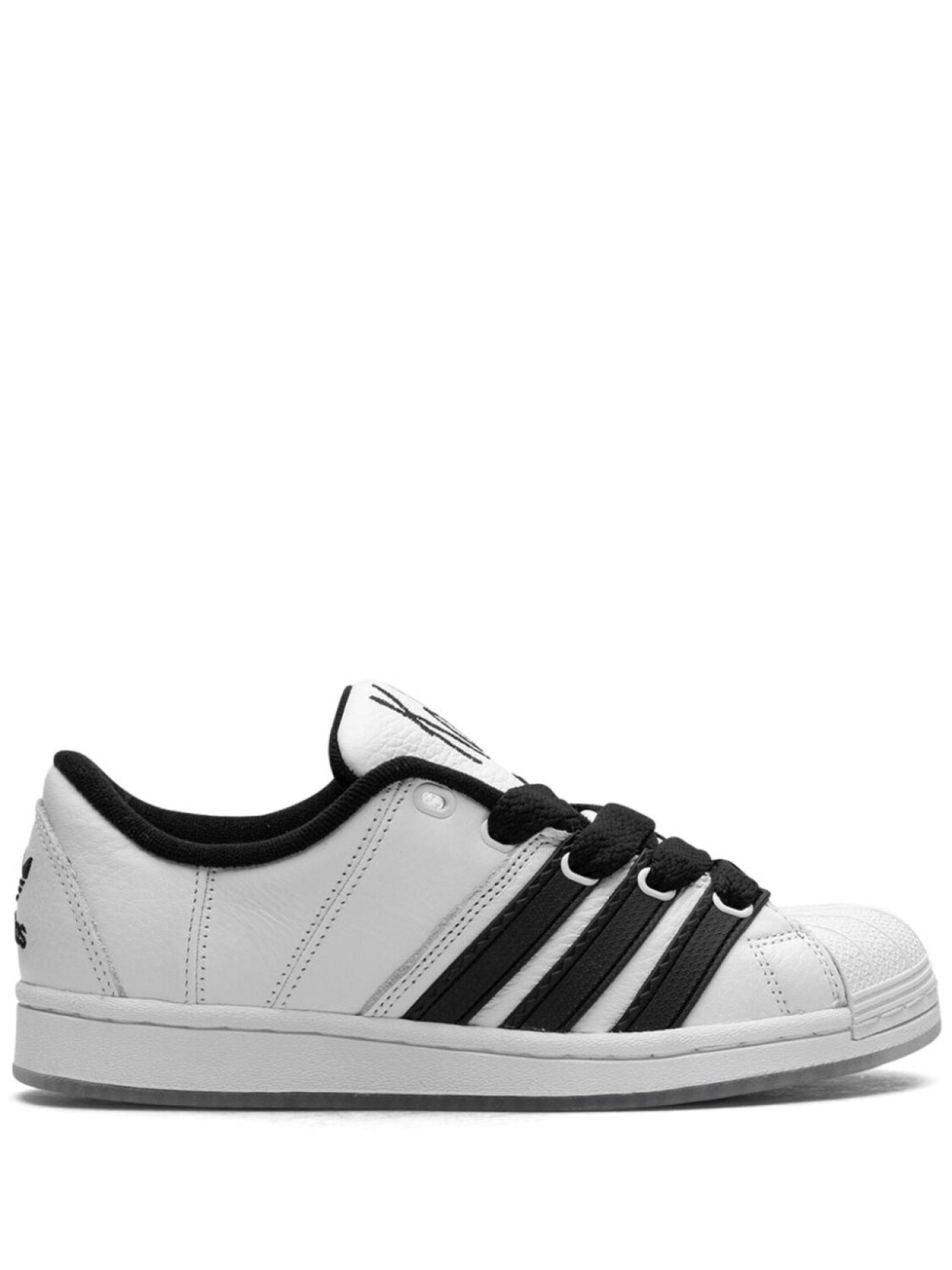 

adidas кроссовки Supermodified из коллаборации с Korn, белый дубль