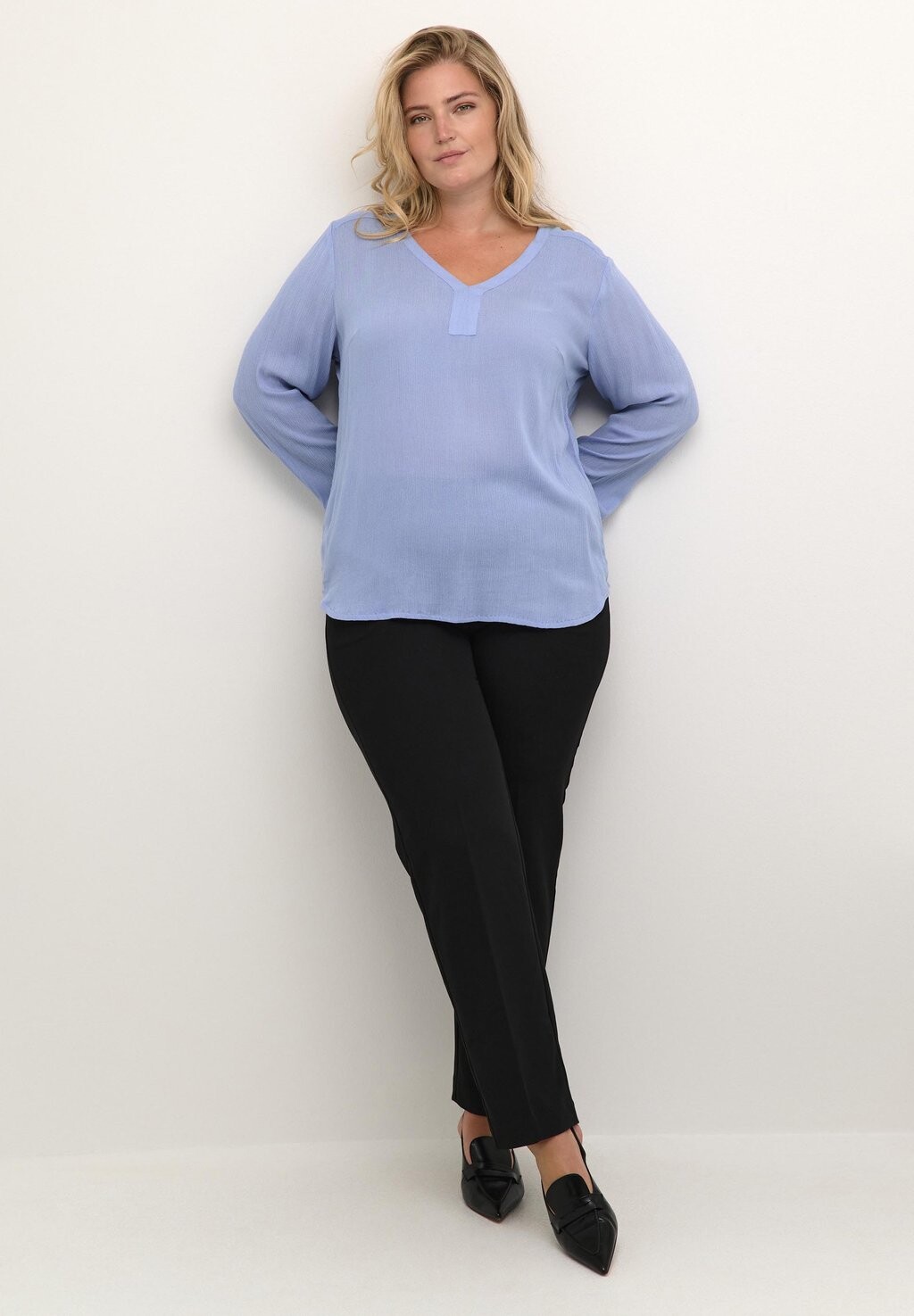 

Блузка Kaffe Curve AMI, цвет faded denim