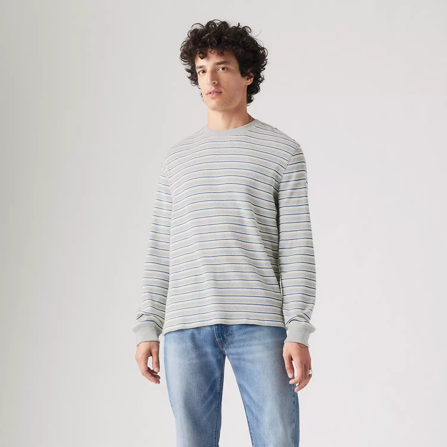 

Термофутболка с длинным рукавом стандартного кроя Levi's, цвет Mountain High Stripe Light Mist Heather - Grey