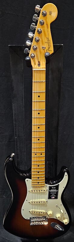 

Электрогитара Fender 70th Anniversary American Professional II Stratocaster Electric Guitar with Maple Fingerboard - 2-Color Sunburst 2023