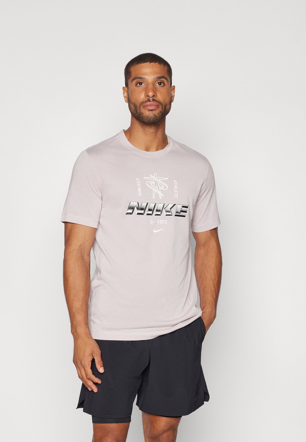 

Спортивная футболка TEE Nike Performance, черный