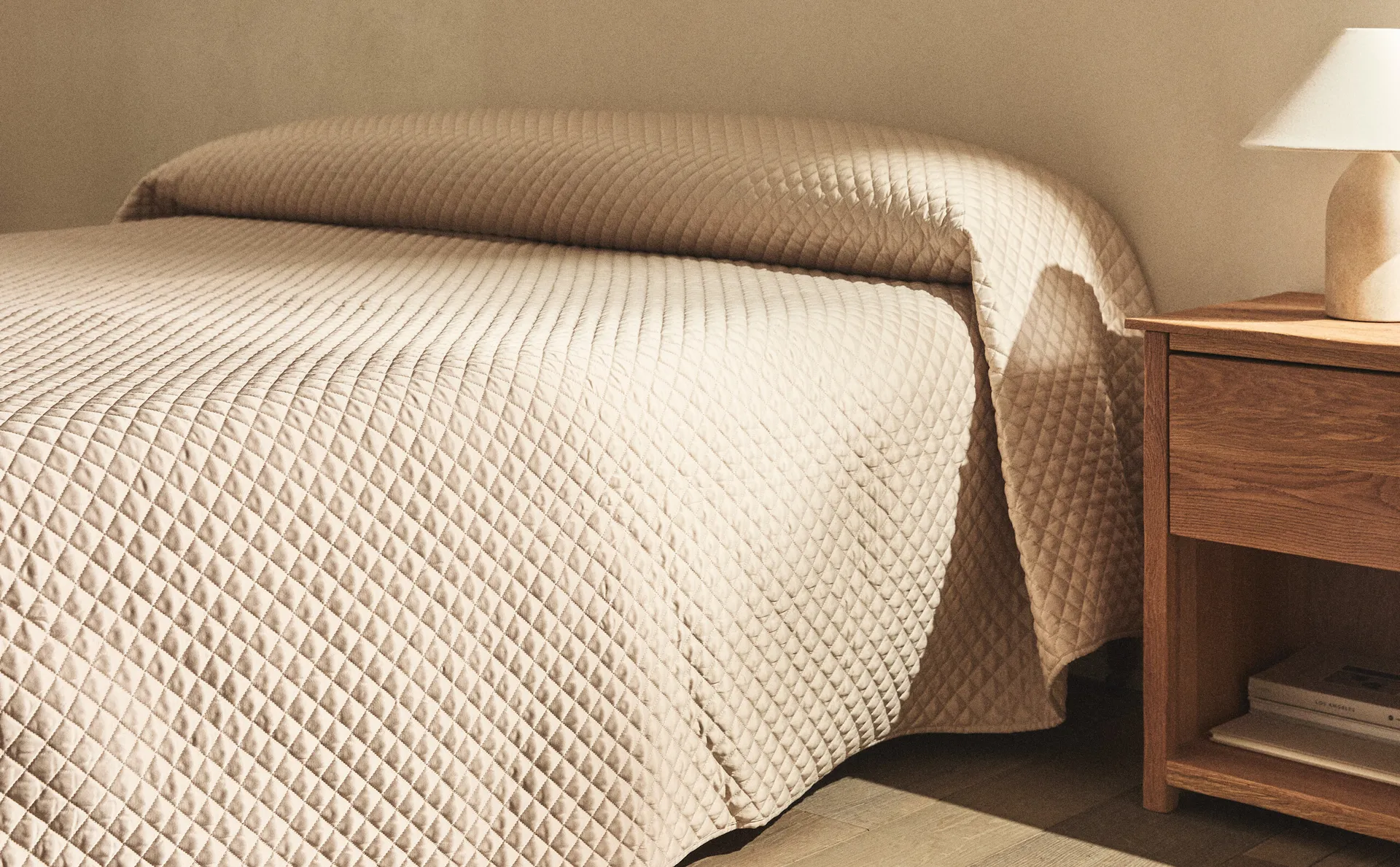 

Алмазное одеяло Zara Home, бежевый