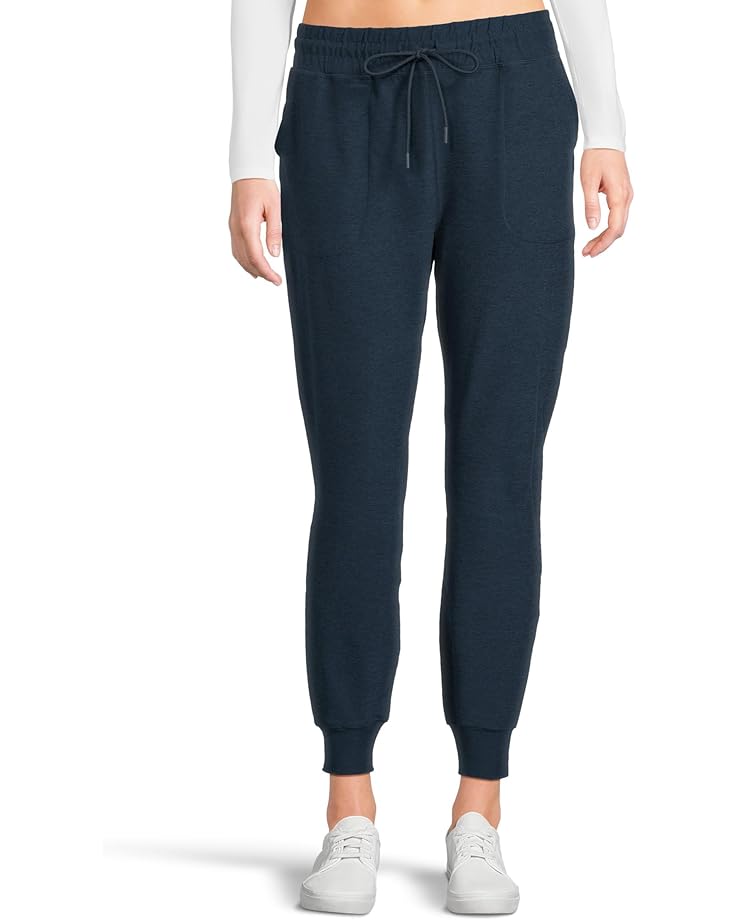 

Брюки Beyond Yoga Spacedye Commuter Midi Joggers, цвет Nocturnal Navy