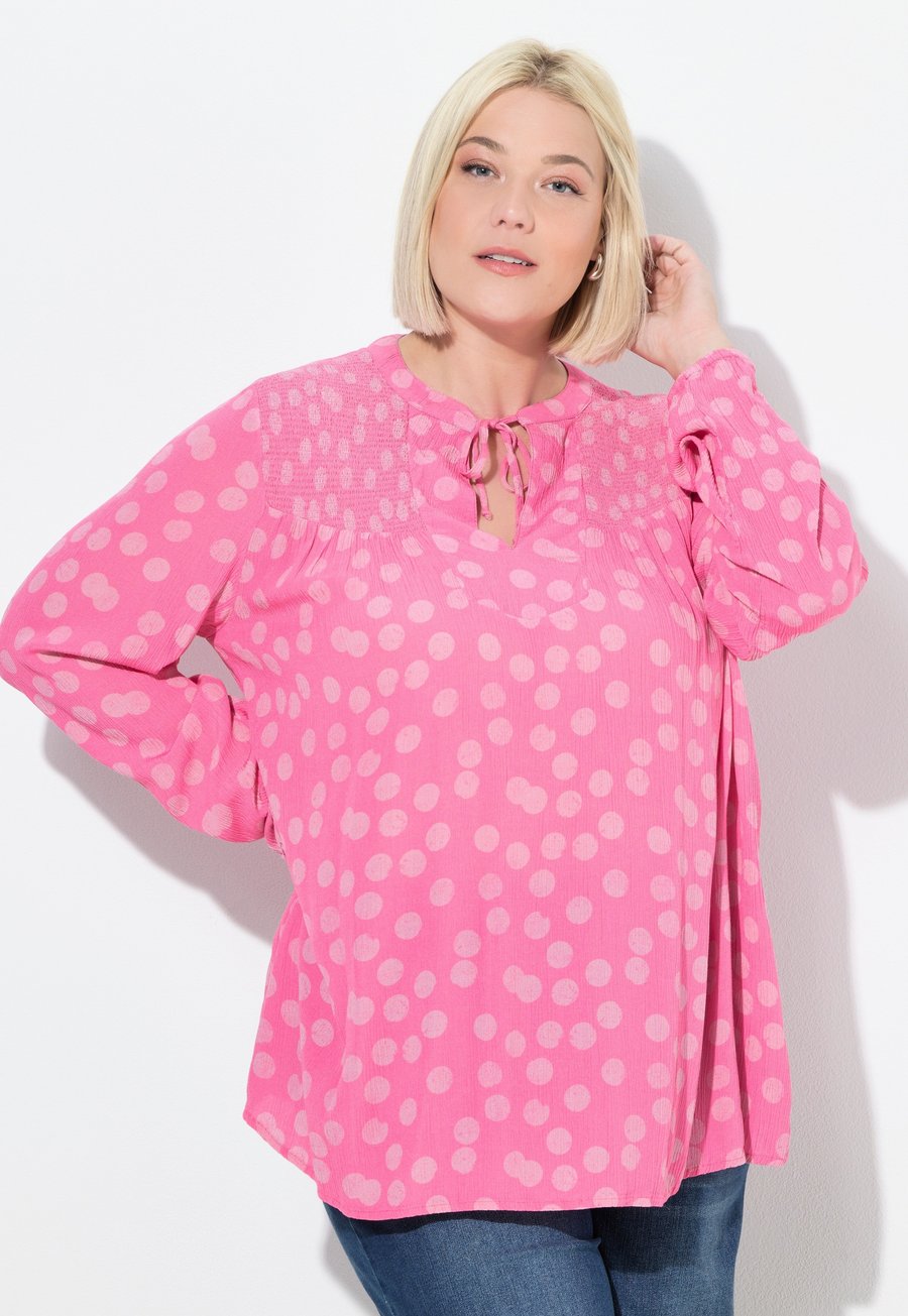 

Блуза Ulla Popken SMOK PUNKTE A-LINIE LANGARM, Pink