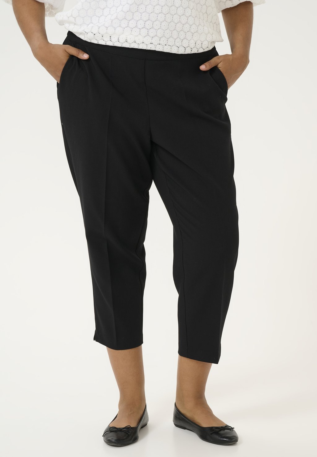 

Брюки ELIA Kaffe Curve, цвет Black Deep