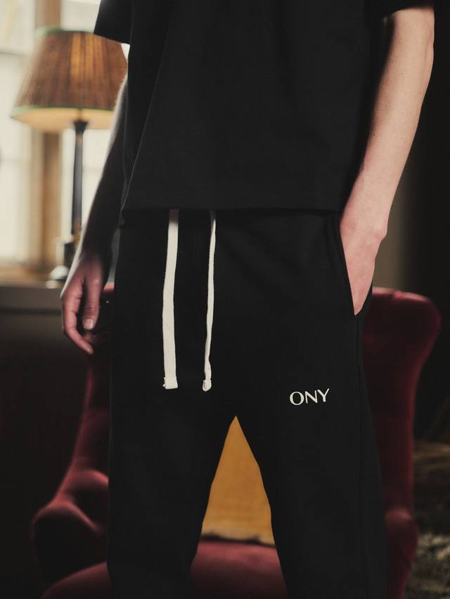 

Брюки-джоггеры Logo Slim Fit с манжетами Ony, Black