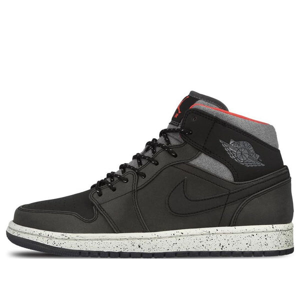 

Кроссовки 1 средние Air Jordan, черный