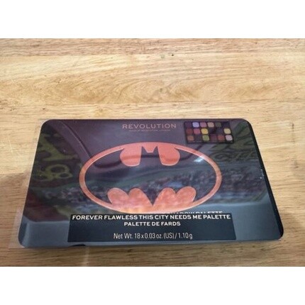 Палетка New Revolution Makeup Batman Forever Flawless This City Needs Me, Makeup Revolution — фото 4