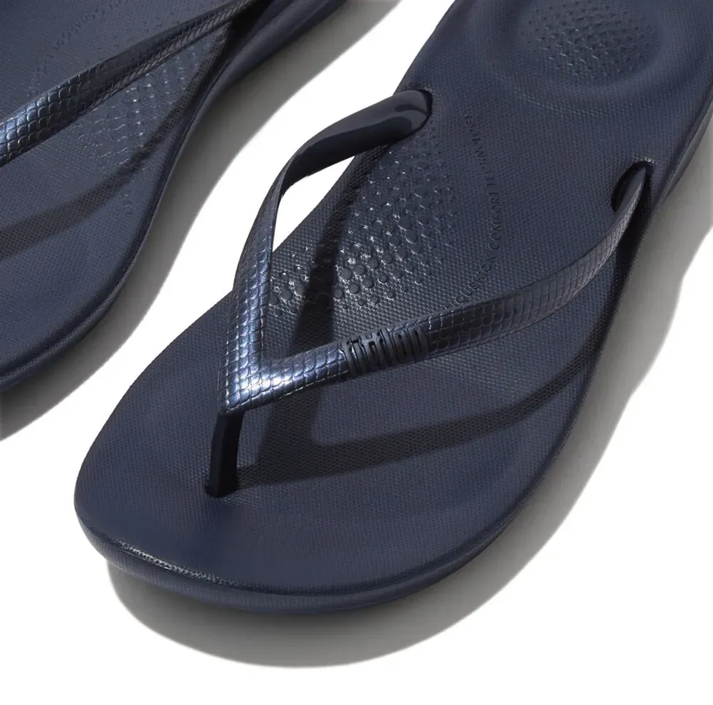 Шлепанцы Fitflop "IQUSHION ERGONOMIC FLIP-FLOPS", каблук-танкетка, летняя обувь, тапочки с мягким носком, синий — фото 4
